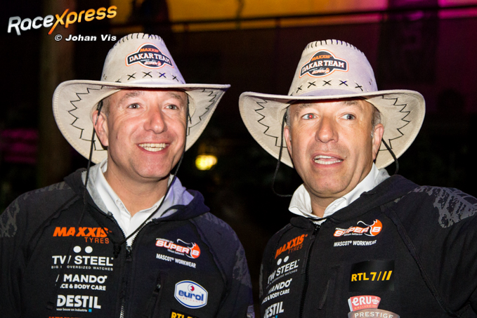 Tim Coronel en Tom Coronel Dakar 2015 Maxxis Dakar Team by SuperB